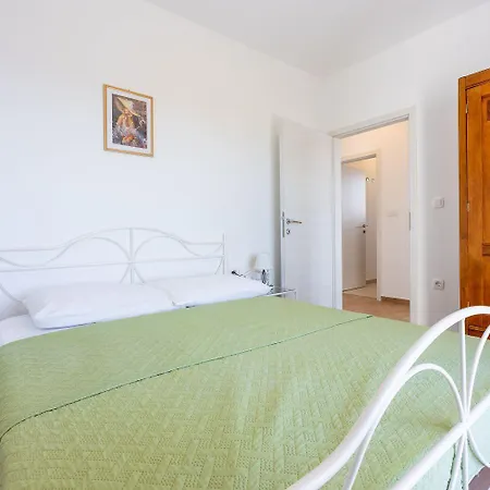Сasa de vacaciones Faszinierende Mit Traumhaften Meerblick Zur Insel Krk Mit Privatpool, Tischtennis, Billard, Grill