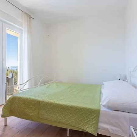 Сasa de vacaciones Faszinierende Mit Traumhaften Meerblick Zur Insel Krk Mit Privatpool, Tischtennis, Billard, Grill