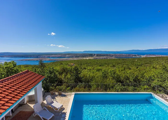 Casa vacanze Faszinierende Mit Traumhaften Meerblick Zur Insel Krk Mit Privatpool, Tischtennis, Billard, Grill Šmrika
