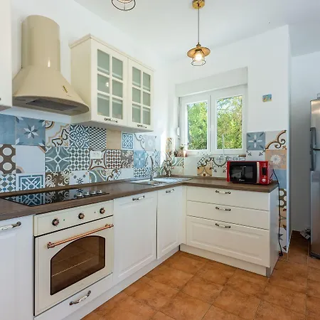 Faszinierende Mit Traumhaften Meerblick Zur Insel Krk Mit Privatpool, Tischtennis, Billard, Grill Semesterbostad *