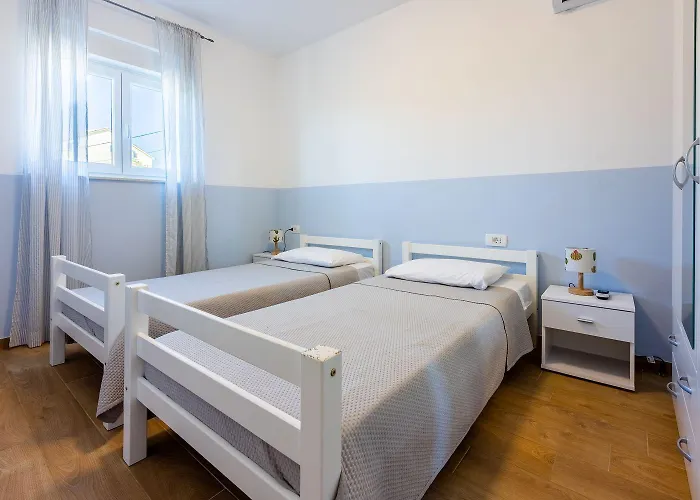 Faszinierende Mit Traumhaften Meerblick Zur Insel Krk Mit Privatpool, Tischtennis, Billard, Grill