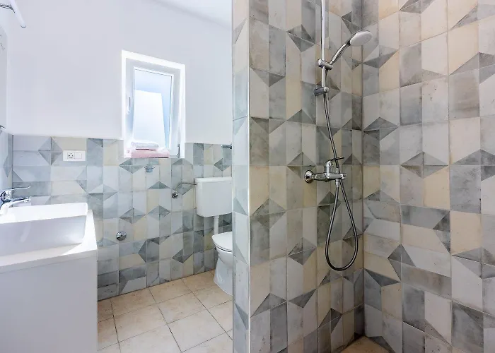 Faszinierende Mit Traumhaften Meerblick Zur Insel Krk Mit Privatpool, Tischtennis, Billard, Grill