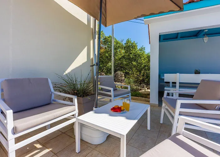 Faszinierende Mit Traumhaften Meerblick Zur Insel Krk Mit Privatpool, Tischtennis, Billard, Grill Hébergement de vacances Šmrika