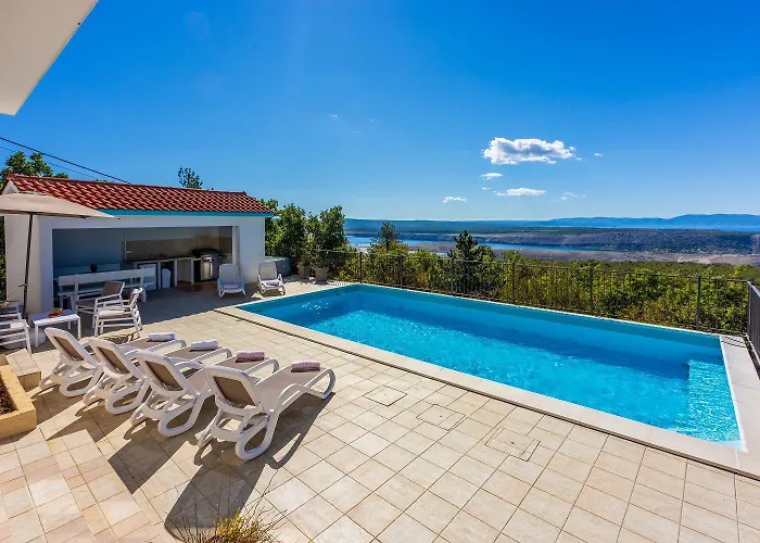 Faszinierende Mit Traumhaften Meerblick Zur Insel Krk Mit Privatpool, Tischtennis, Billard, Grill Hébergement de vacances
