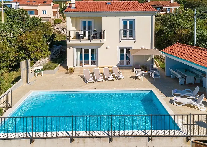 Faszinierende Mit Traumhaften Meerblick Zur Insel Krk Mit Privatpool, Tischtennis, Billard, Grill Hébergement de vacances Šmrika
